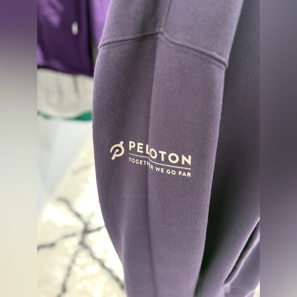 Peloton Purple Zip Up Hoodie XL Women’s Athleisure Sweatshirt - Picture 5 of 9